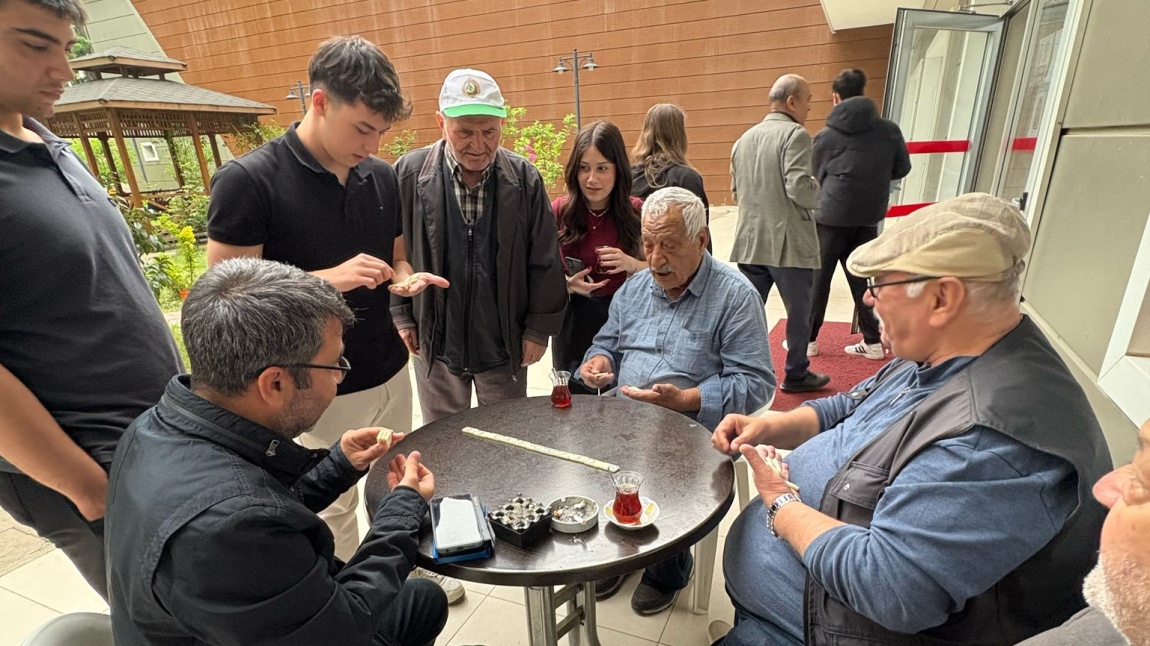Okulumuzdan Huzur Evi Sakinlerine Ziyaret